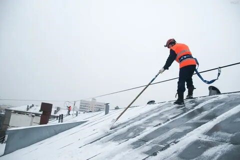 Безопасность при уборке снега.