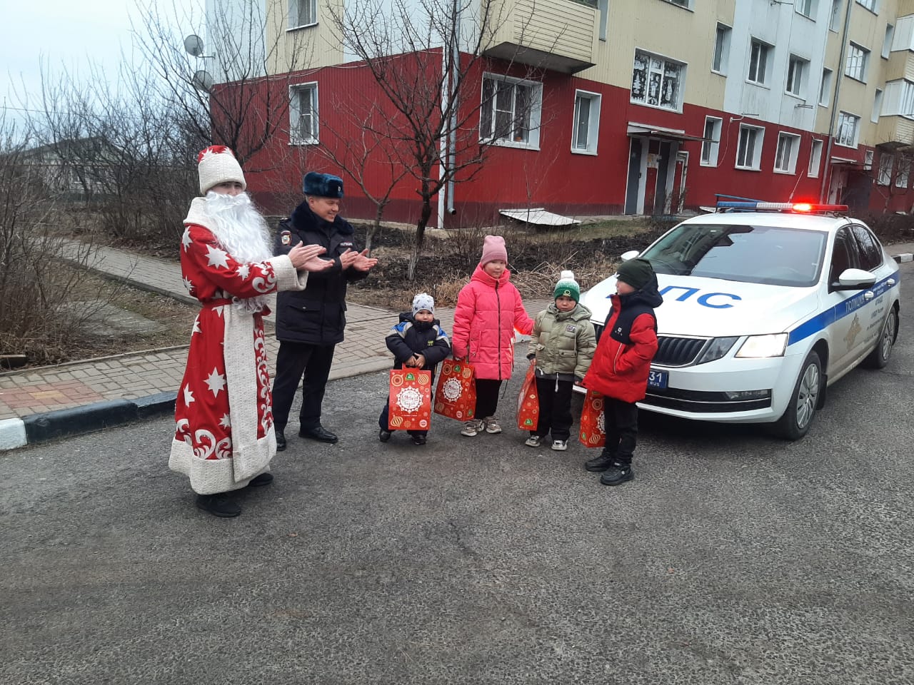 «Полицейский Дед Мороз».