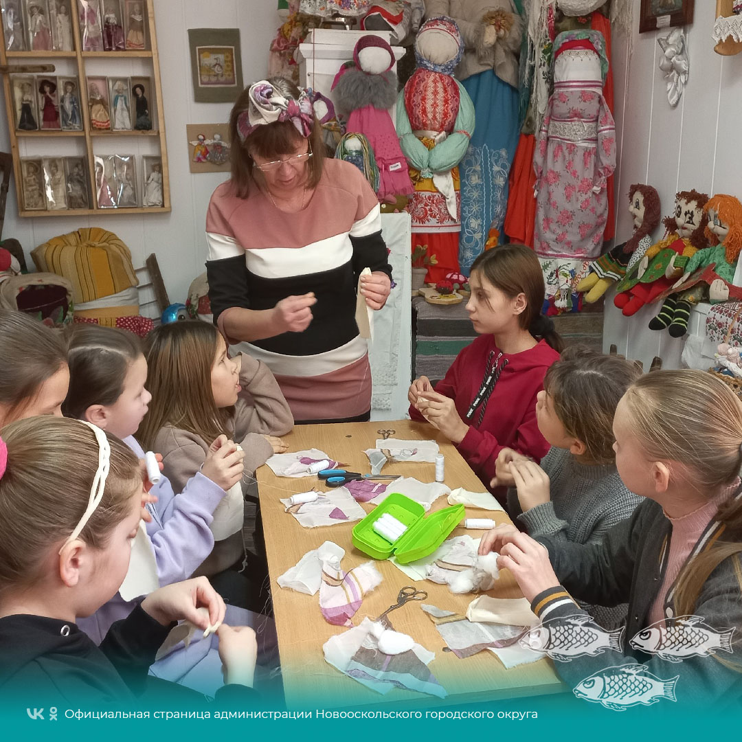 В Глинновском мини-музее «Дом куклы» состоялся мастер-класс по изготовлению игрушечных ангелов.