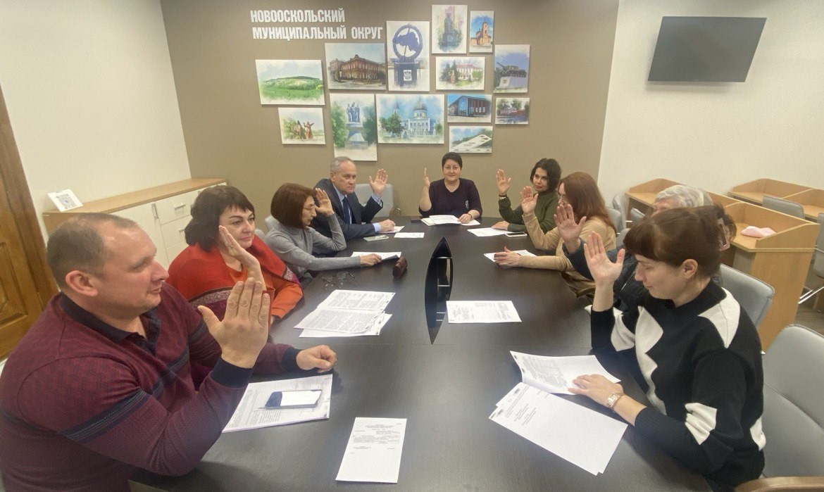 Состоялось очередное заседание  Новооскольской территориальной избирательной комиссии.