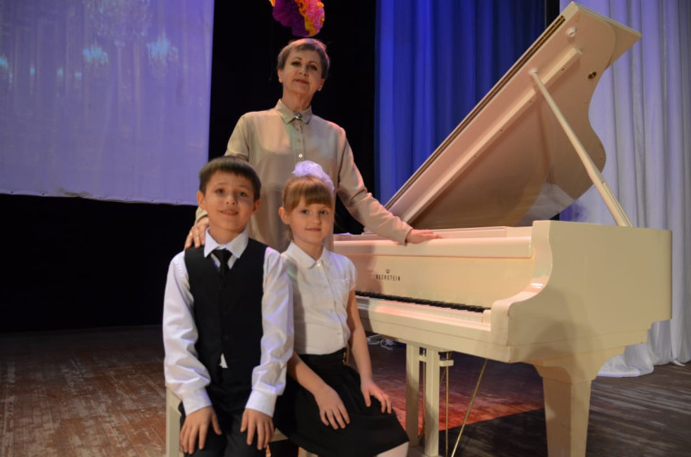 Подведены итоги зонального тура Регионального конкурса фортепианных ансамблей среди учащихся детских музыкальных школ и школ искусств, в котором приняли участие юные пианисты Новооскольского городского округа, Чернянского и Корочанского районов..
