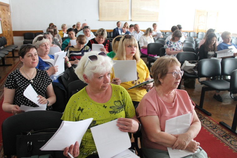 Состоялось очередное заседание  Новооскольской территориальной избирательной комиссии.