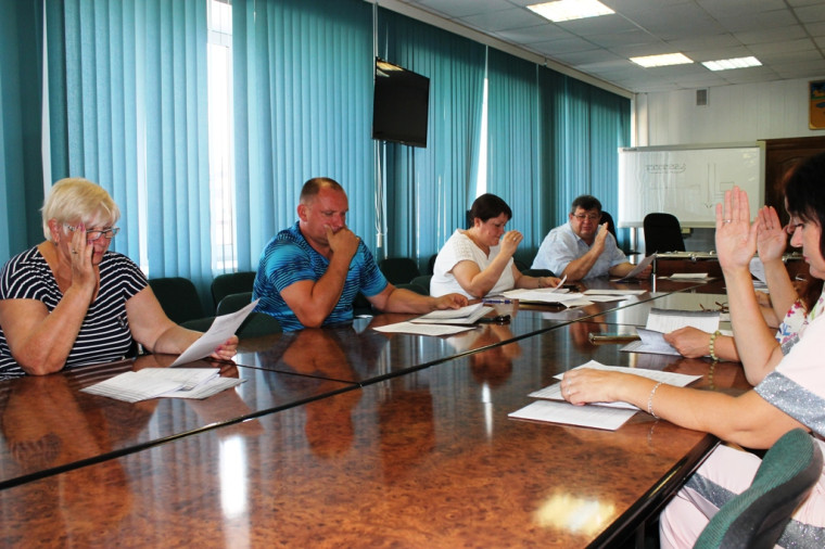 Состоялось двадцать седьмое заседание   Новооскольской территориальной избирательной комиссии.